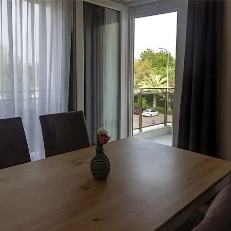 اسبندوس سيسايد شقة فندقية 4*